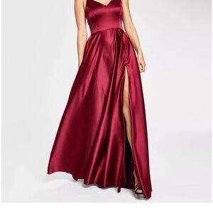 New Windsor dress, wine red, with tags. Worn once, in excellent condition.